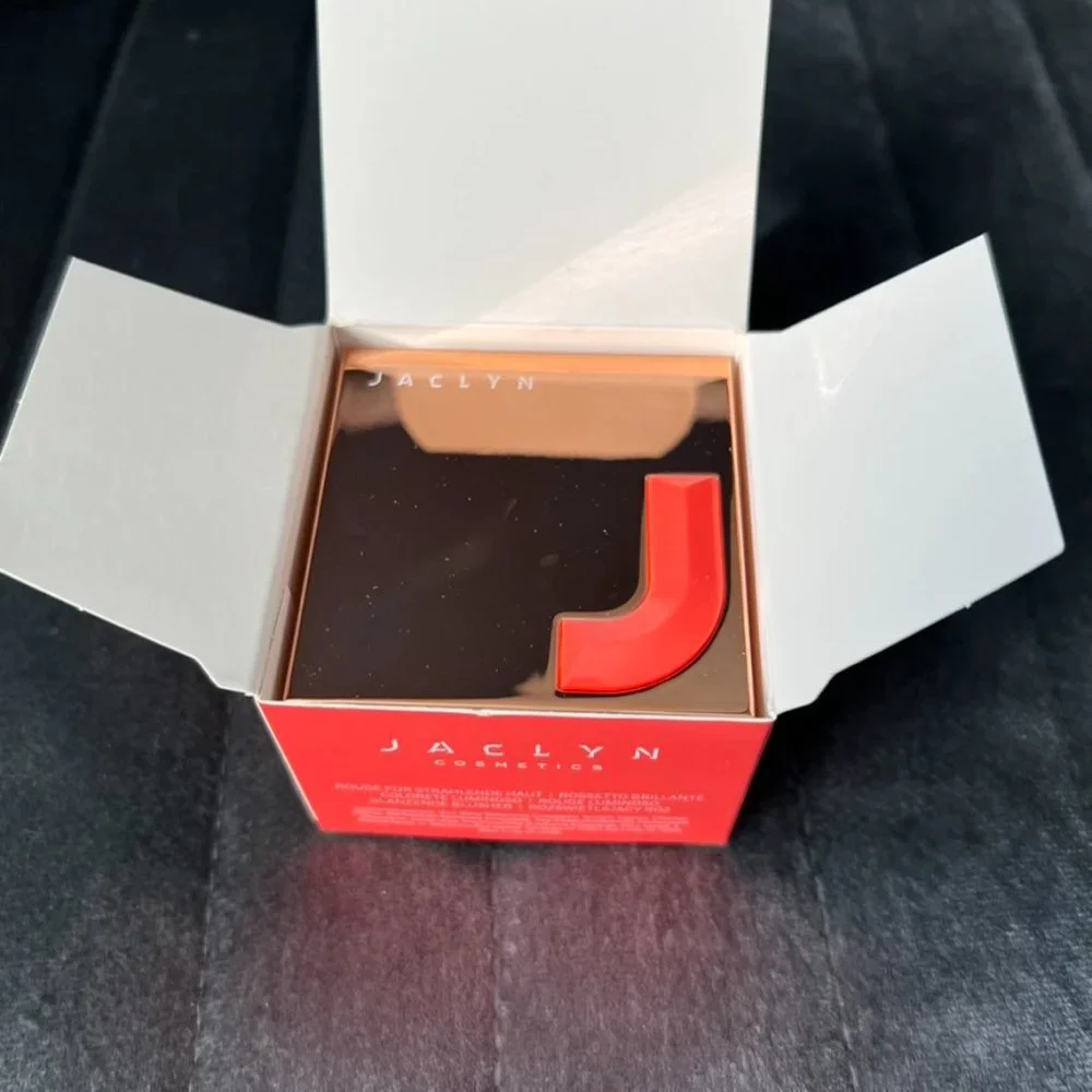 Jaclyn Cosmetics Light Luminous Blush